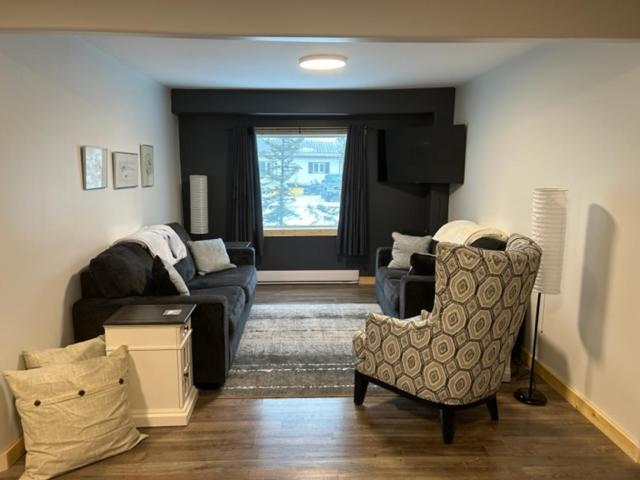Bears Den Guest House II تشرشل المظهر الخارجي الصورة