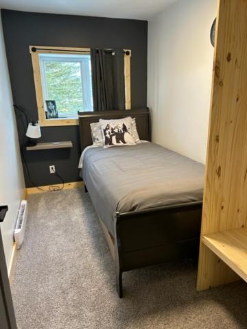 Bears Den Guest House II تشرشل المظهر الخارجي الصورة