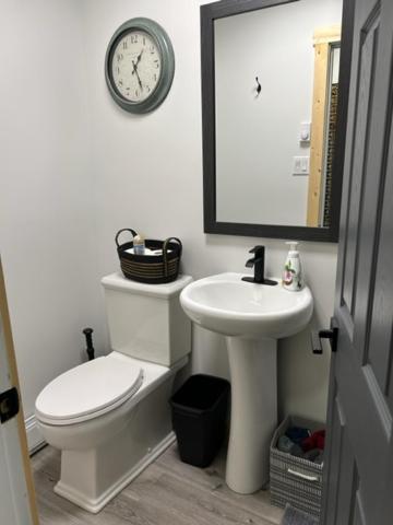 Bears Den Guest House II تشرشل المظهر الخارجي الصورة